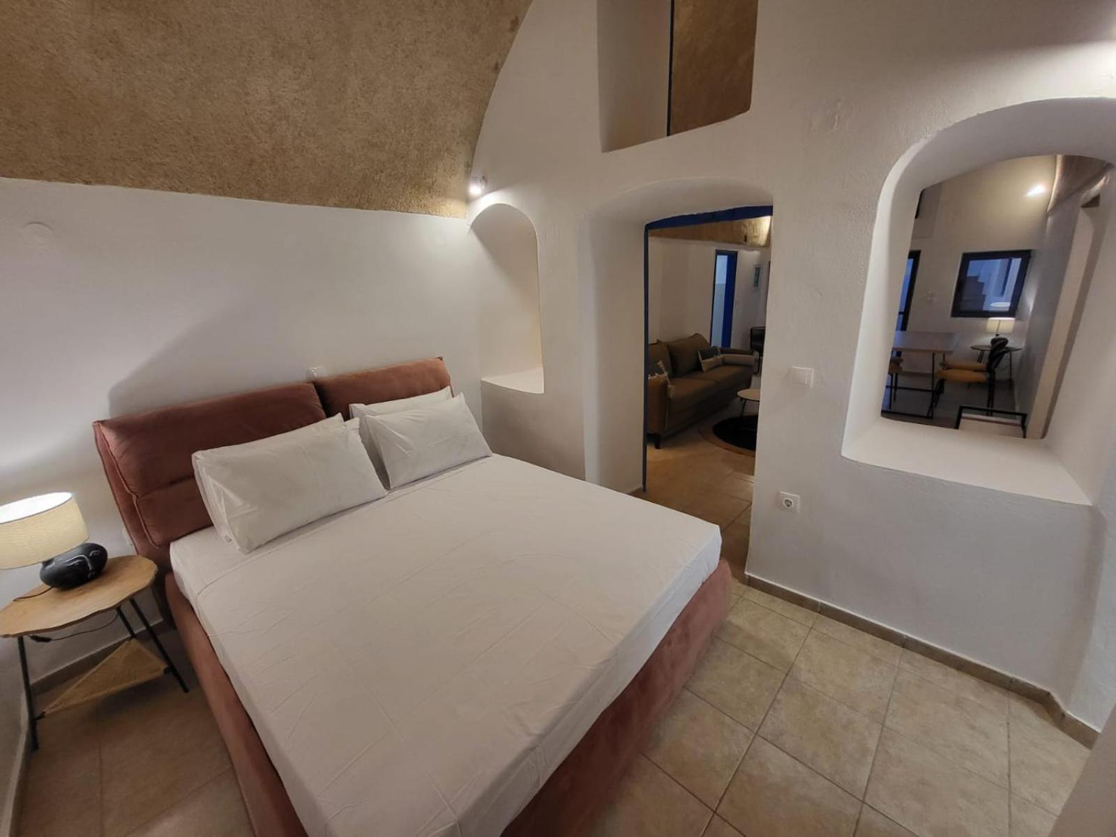 Luxury Cave Houses Mesaria エクステリア 写真